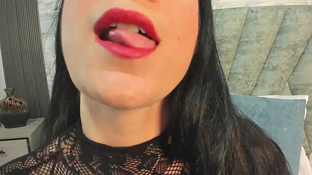 ShanelEvans online show from February 2, 4:39 pm