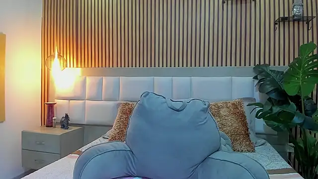 KattyBonnie online show from October 15, 8:00 pm