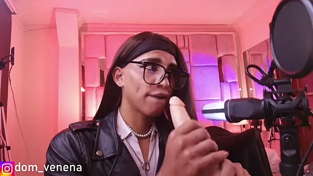 Dom venena online show from February 12, 7:04 pm