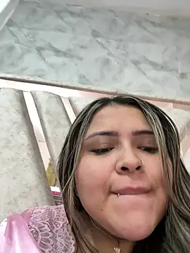 ashley-swift- online show from July 25, 11:50 am