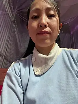 Huong-Ly online show from March 27, 1:34 pm