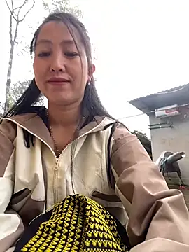 Huong-Ly online show from February 25, 2:43 am