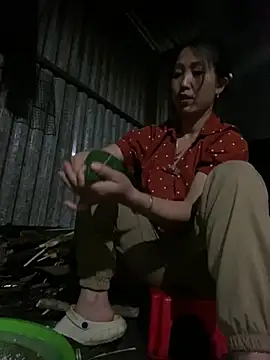 Huong-Ly online show from March 7, 9:49 am