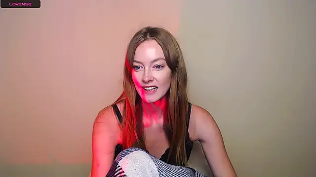 Snapshot of RoxySami_ chatting on October 7, 2:43 pm RoxySami online show from October 7, 2:43 pm