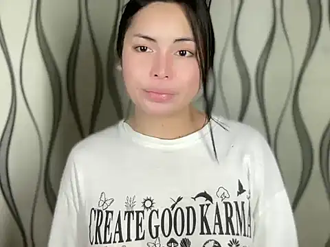 lovekatexx online show from May 2, 4:49 am