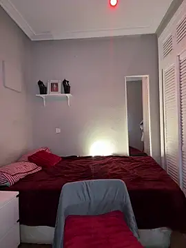 lacattiva online show from April 7, 6:32 pm