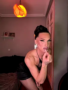 lacattiva online show from September 8, 9:14 pm