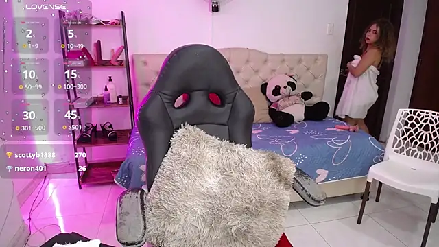 thalia mills19 online show from February 8, 2:37 am