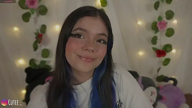 cutee andrea online show from July 11, 3:06 am