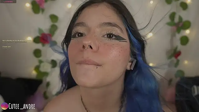 cutee andrea online show from July 9, 7:33 am