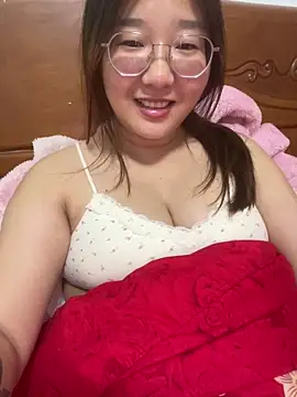 sisi-maiden online show from April 27, 1:52 pm