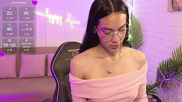 artemiss tay online show from October 31, 5:50 pm