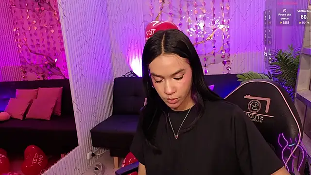 artemiss tay online show from February 14, 7:27 pm