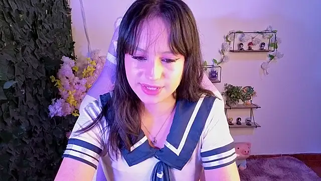 Eymmy 24 online show from May 4, 2:04 am