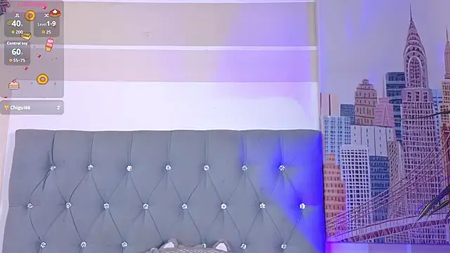 VelvetFox  online show from February 3, 8:45 pm