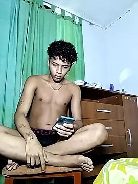 Snapshot of Manuel_Mateus1 chatting on October 15, 9:17 pm Manuel Mateus1 online show from October 15, 9:17 pm
