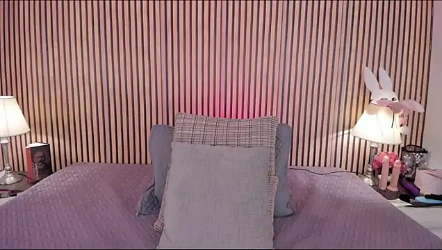 keeyla stone online show from February 17, 11:15 pm