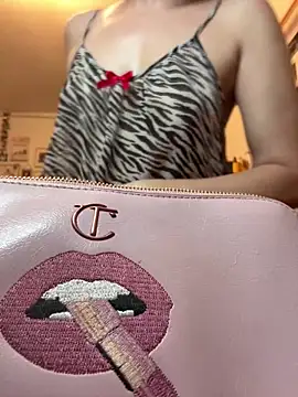 DahliaVonLure online show from June 10, 12:32 am