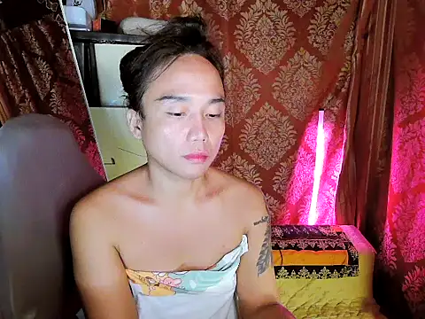 YourNikkieXxx online show from May 18, 3:29 pm