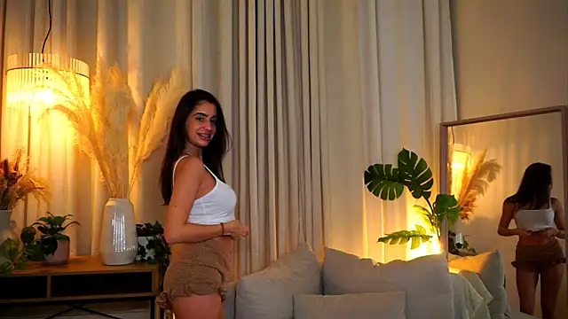 Snapshot of miilky_wayy chatting on October 22, 4:12 pm miilky wayy online show from October 22, 4:12 pm