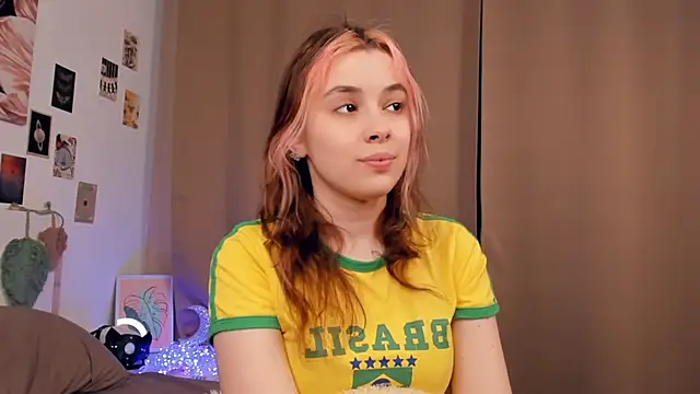 VedaSchulz online show from March 4, 7:31 pm