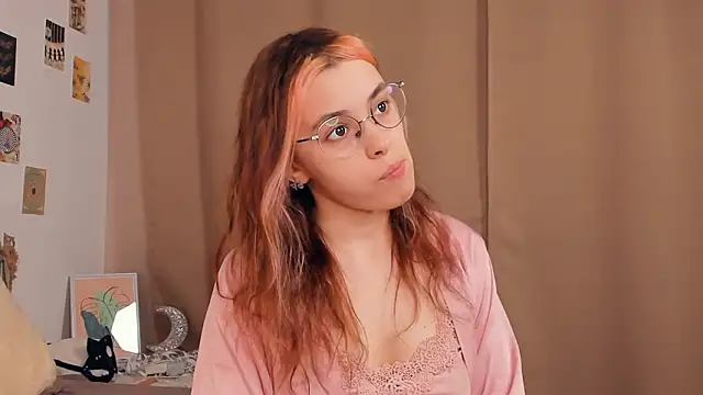 VedaSchulz online show from March 11, 8:00 pm