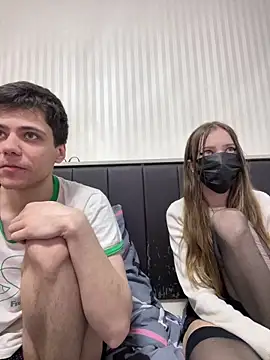 lovburger online show from April 26, 2:37 pm