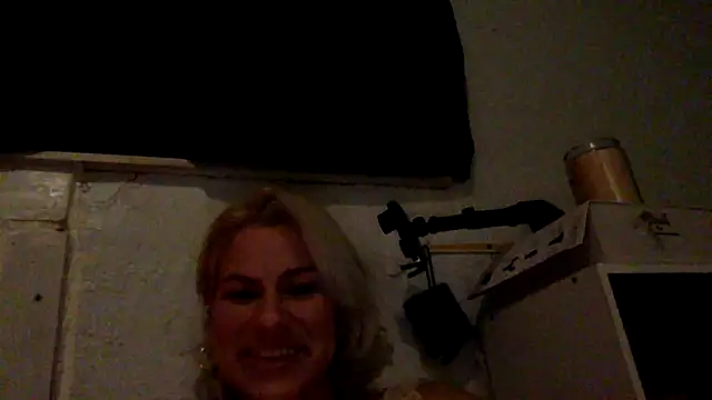 Snapshot of toomuchofafreak chatting on September 10, 11:54 am toomuchofafreak online show from September 10, 11:54 am