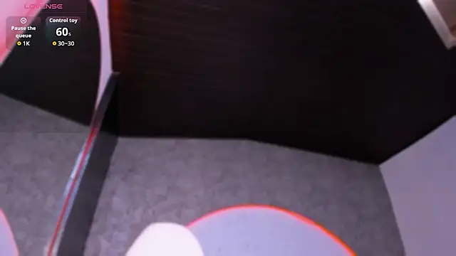 ReinaChloe online show from February 3, 4:12 pm