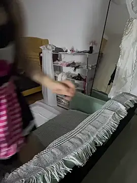 Yiyi-707 online show from November 16, 10:04 am