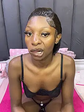 LonelyQueenxx25 online show from July 9, 10:44 pm