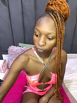 LonelyQueenxx25 online show from June 30, 9:14 pm