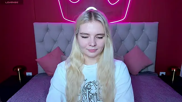 RuthBryant online show from November 8, 1:32 am