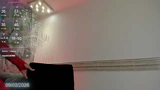 Sophi Johnson online show from February 9, 10:12 pm