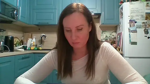 ALICAINWONDERLAND online show from February 17, 7:13 pm