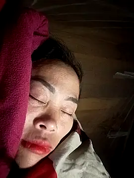 CoMay003 online show from November 18, 1:39 am