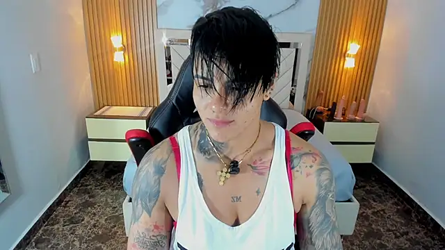 KAROLLJONES1 online show from July 8, 7:49 pm