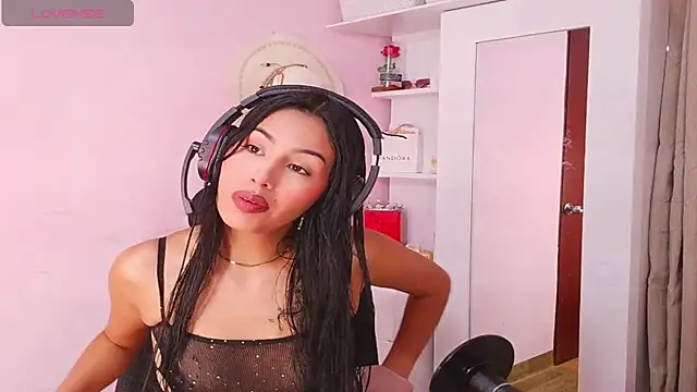Miss Charlottet online show from July 8, 1:35 pm