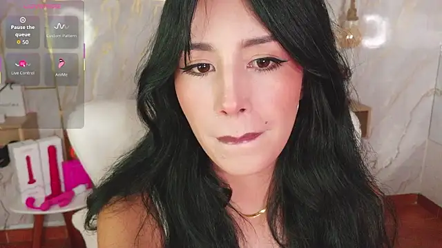 Miss Charlottet online show from March 13, 11:50 pm