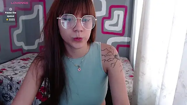 Snapshot of zara_erotik chatting on September 16, 11:40 am zara erotik online show from September 16, 11:40 am