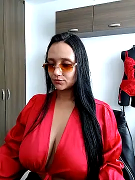 Esmeralda333 online show from October 19, 1:46 pm