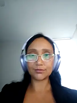 Esmeralda333 online show from February 26, 2:27 pm