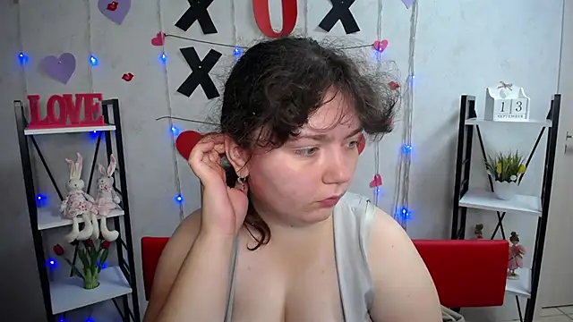 NeonilaLisova online show from September 13, 5:37 am