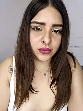 Snapshot of Nahomy_cm chatting on September 26, 10:40 pm Nahomy cm online show from September 26, 10:40 pm