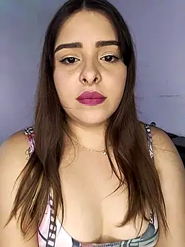 Snapshot of Nahomy_cm chatting on October 9, 8:35 pm Nahomy cm online show from October 9, 8:35 pm