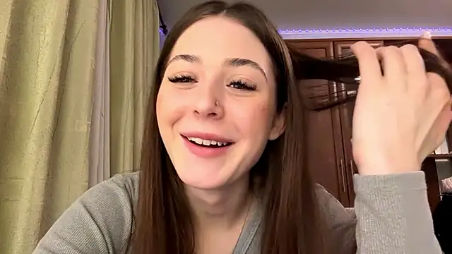 Adel strongwoman online show from February 6, 7:17 pm