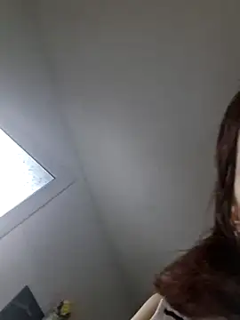 Anayssa  online show from April 4, 5:23 pm