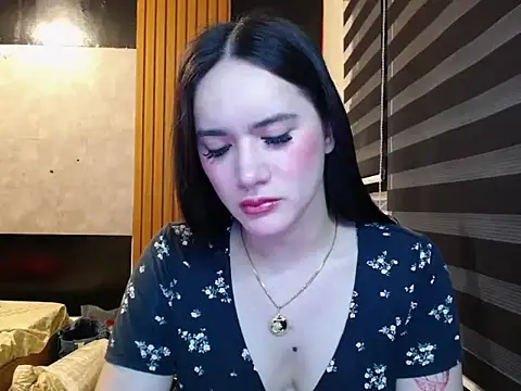 Snapshot of Yhanbeaufort18 chatting on September 24, 10:36 am Yhanbeaufort18 online show from September 24, 10:36 am