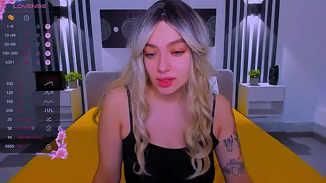 Emily Tylerr online show from March 7, 3:13 am