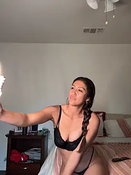 Sonnysoles online show from November 24, 10:45 pm